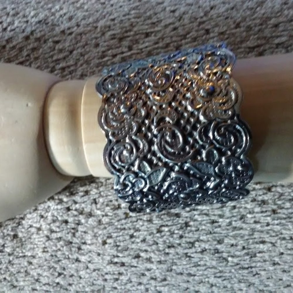 Bohemian silvertone cuff import